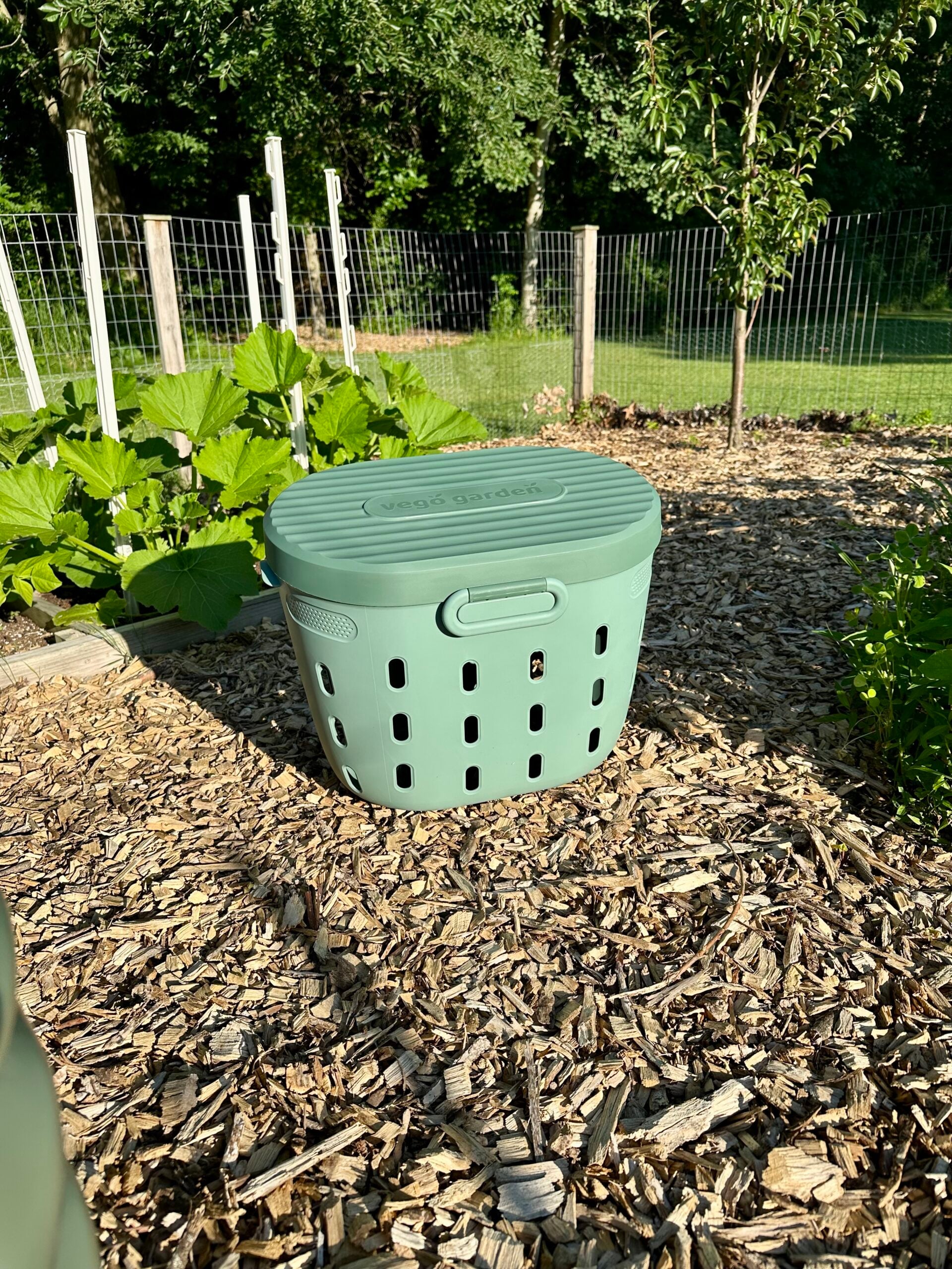 Vego in-bed worm composter